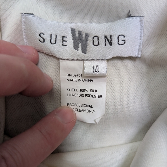 SOLD Sue Wong Cream Asymmetrical Floral Dress Size 14 - Picture 6 of 7